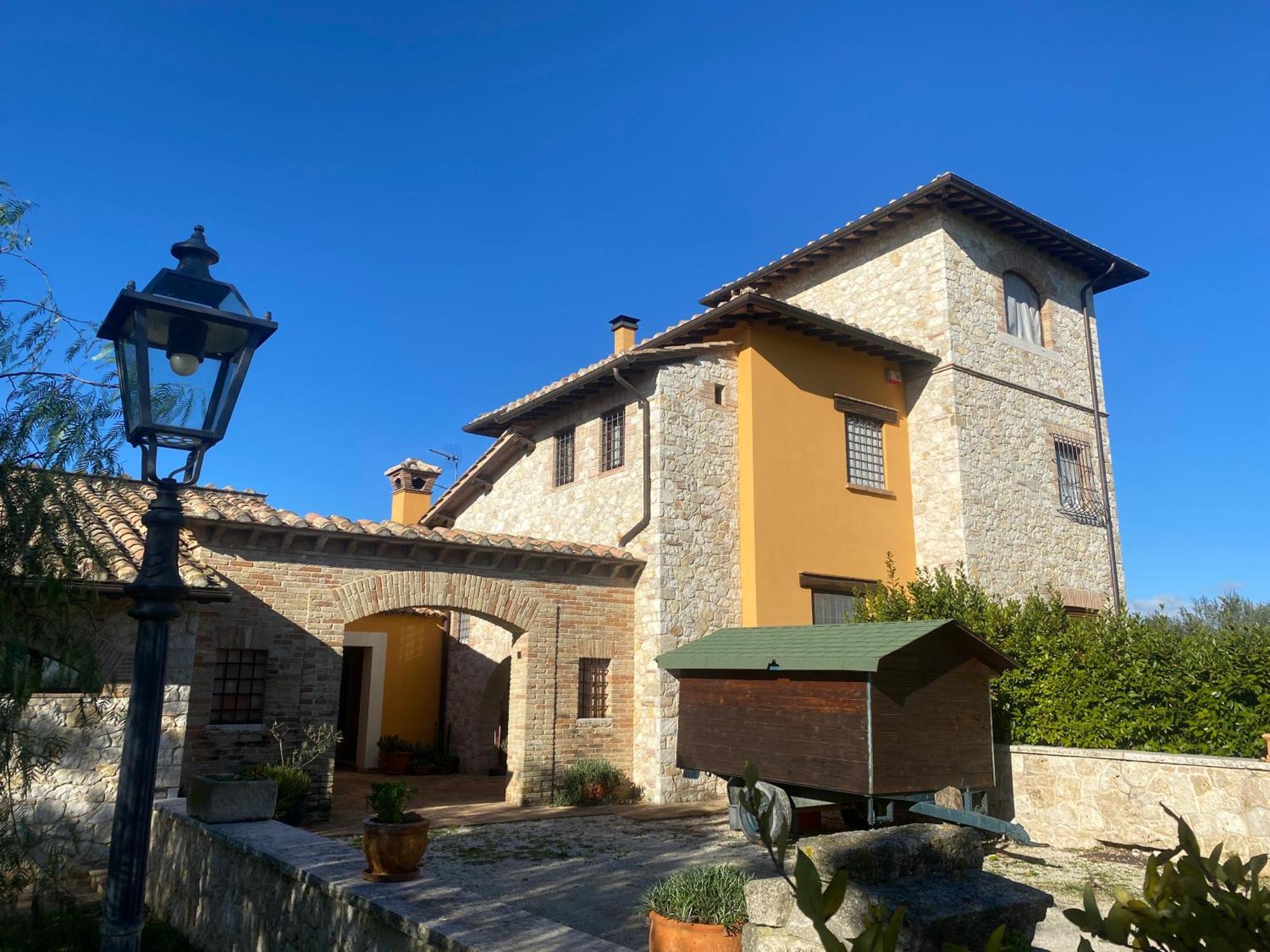 Villa La Casa Di Betta Monte Campano Exterior foto